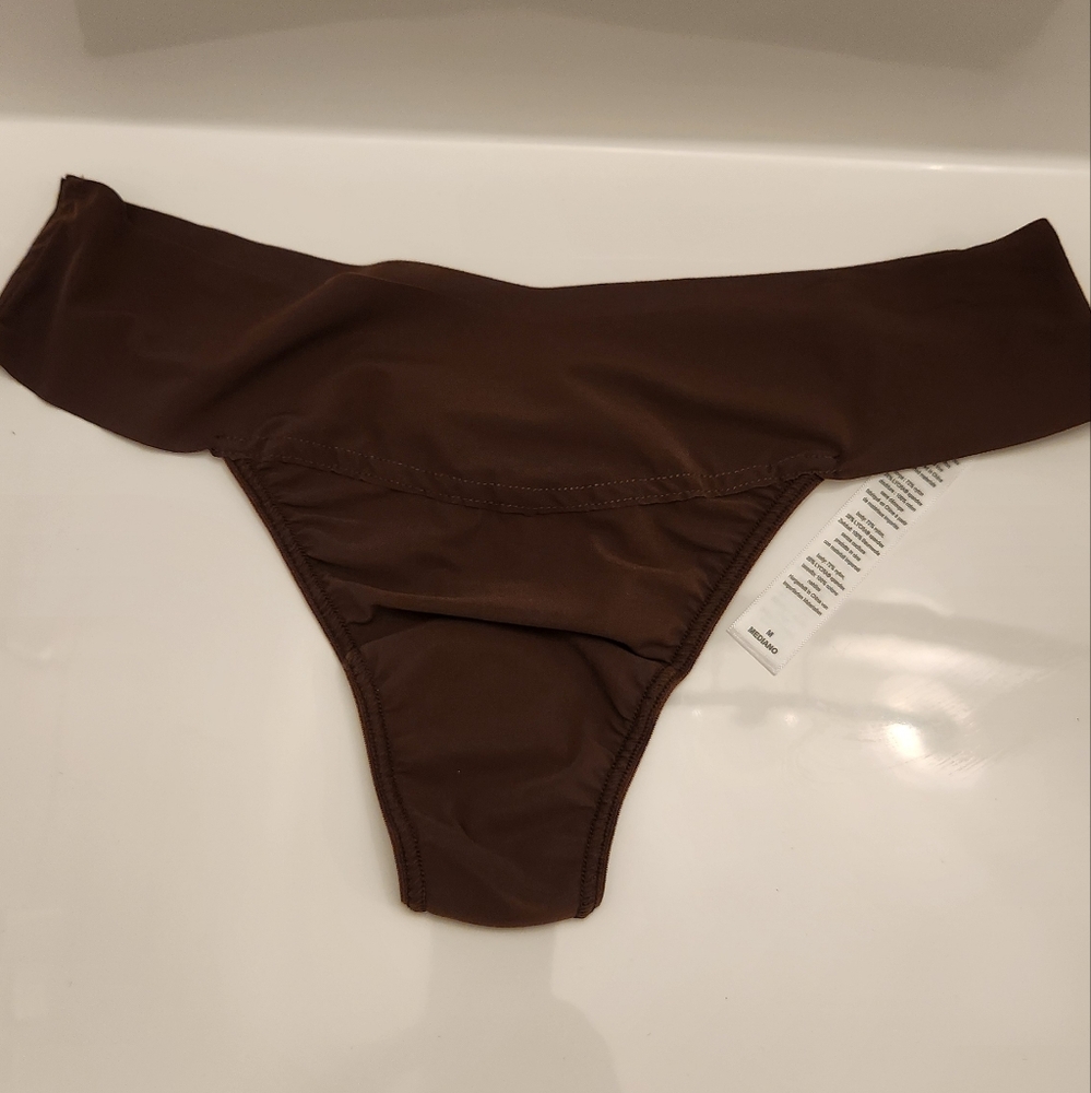 Hanky Panky Naylon Thongs Size M